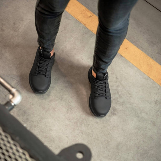 Composite Toe Sneaker, EH-Rated Safety Shoe - Astra